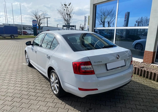 Skoda Octavia cena 45200 przebieg: 190187, rok produkcji 2016 z Ścinawa małe 106